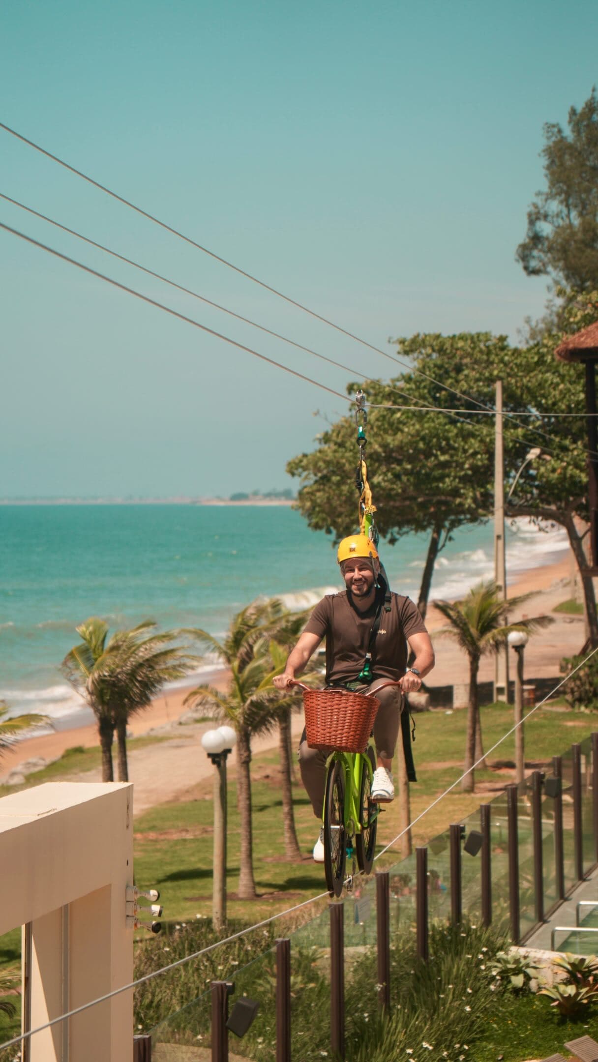 Novas aventuras, novas histórias para contar! 💚 O Vila Aventura chegou ao Vilarejo Praia Resort trazendo ainda mais diversão para os nos…